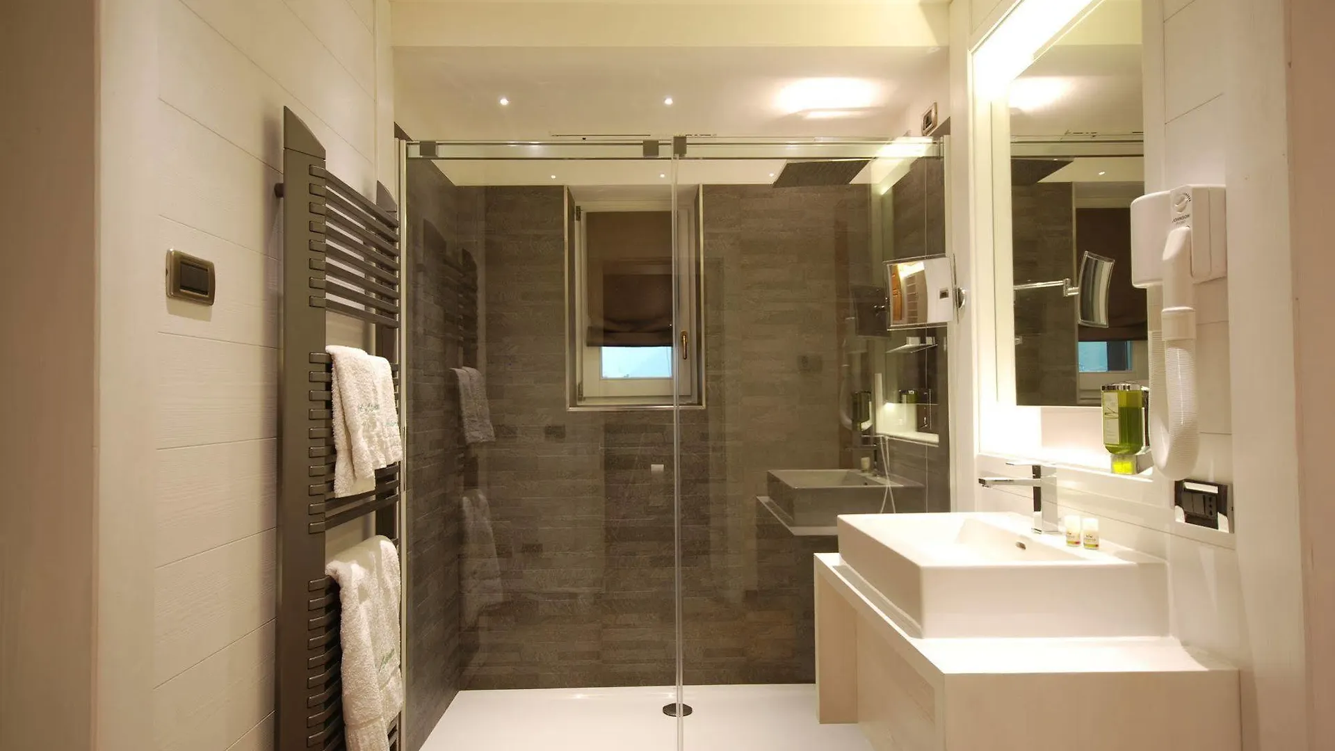 ***  Hotel Astoria Livigno Italy